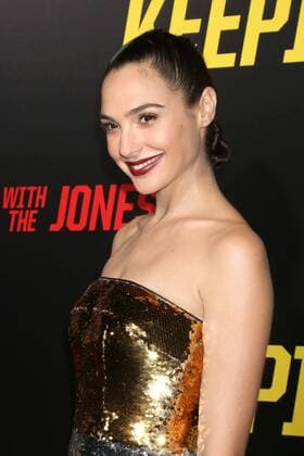 LOS ANGELES - OCT 8: Gal Gadot at the Keeping Up with the Joneses Red Carpet Event at the Twentieth Century Fox on October 8, 2016 in Los Angeles, CA  Copyright: xKathyxHutchinsx