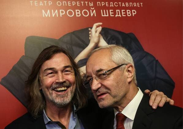 MOSCOW, RUSSIA - OCTOBER 8, 2016: Artist Nikas Safronov (L) and Moscow City Duma member Yevgeny Gerasimov attend the premiere of the Anna Karenina musical at Moscow Operetta Theatre. Valery Sharifulin TASS  TS033BD1