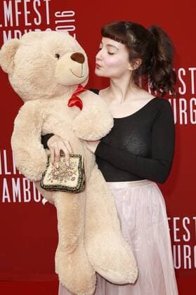 Gloria Endres de Oliveira bei der Premiere von Strawberry Bubblegums auf dem 24. Filmfest Hamburg 2016 im Cinemaxx am Dammtor. Hamburg, 08.10.2016 Foto:xgbrcix xFuturexImage