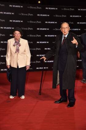 Premiere der TV-Serie The Young Pope in Rom - Rome, The Space Cinema Moderno - Preview of the Film The Young Pope, In the picture: Giorgio Napolitano and Clio  Copyright: xVincenzoxLandix