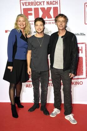 Ewa Karlström, Jascha Rust und Andreas Ulmke-Smeaton bei der Premiere des Kinofilms Verrückt nach Fixi im Mathäser Filmpalast. München, 09.10.2016 Foto:xP.xSchönbergerx xFuturexImage
