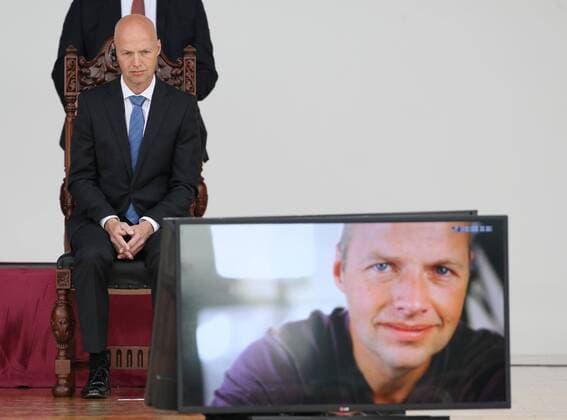 German computer scientist, educator and innovator Sebastian Thrun after receiveing the doctor Honoris Causa of the National Polytecnic Institute in Mexico City, Mexico, 10 October 2016. The Spanish architect Santiago Calatrava also received the honoris causa for his prolific and dazzling labour . EFE Jorge Nunez CALATRAVA RECEIVES HONORIS CAUSA OF THE NATIONAL POLYTECNIC INSTITUTE OF MEXICO !ACHTUNG: NUR REDAKTIONELLE NUTZUNG!  MEX001 20161010-636117371554302752