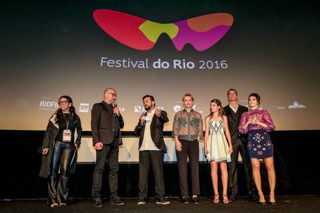 Pequeno Segredo - Little Secret: Filmpremiere in Rio de Janeiro RIO DE JANEIRO, RJ - 10.10.2016: TAPETE VERMELHO DO FILME PEQUENO SEGREDO - Cast during the Little Movie Red Carpet Secret, David Schurmann in Rio festival. Film directed by Brazil to compete for a position in the Foreign Language Oscar. The film is based on the true story of Kat Schurmann - which also inspired the eponymous best-selling Heloisa Schurmann. x1213353x  AndréxHorta