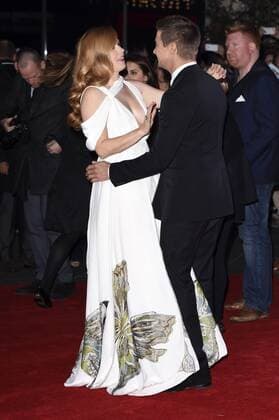 Amy Adams und Jeremy Renner bei der Premiere von Arrival auf dem 60. BFI London Film Festival im Odeon Leicester Square. London, 10.10.2016 Amy Adams, Jeremy Renner  Foto:xS.xVasx xFuturexImage