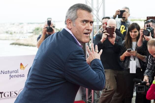 American actor Bruce Campbell pose to the media of Màquina del Temps Award at Festival de Cine Fantastico de Sitges in Barcelona. October 12, Spain. 2016.  (20161012052)