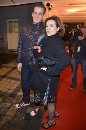 Premiere Welt der Wunderlichs Hannelore Elsner, Sohn Dominik Elsner Ankunft zur Premiere die Welt der Wunderlichs im Kantkino in Berlin am 12.10.2016