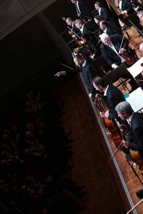 (161012) -- FRANKFURT, Oct.12, 2016 -- Chinese composer and conductor Tan Dun presents Passacaglia: Secret of Wind & Birds in cooperation with German State Philharmonic of Rhineland-Palatinate during the Tan Dun Music Week in Ludwigshafen, Germany, on Oct. 12, 2016. ) GERMANY-LUDWIGSHAFEN-TAN DUN-MUSIC WEEK LuoxHuanhuan 
