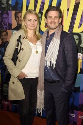 Steffen Groth mit Freundin Ana Große Halbuer bei der Premiere des Kinofilms Die Welt der Wunderlichs im Kant Kino. Berlin, 12.10.2016 Foto:xF.xKernx xFuturexImage