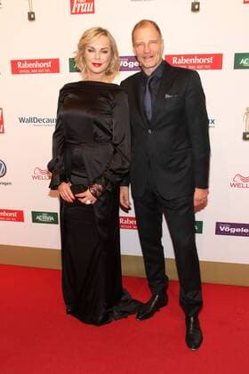 Saskia Valencia und Thorsten Nindel bei der Verleihung Goldene Bild der Frau 2016 -Deutschlands starke Frauen am 13.10.2016 in Hamburg Das Goldene Bild der Frau Verleihung 2016 in Hamburg 
