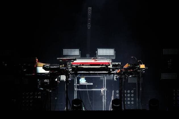 Das Musikprojekt Schiller (Christopher von Deylen) live auf Tour in der Arena Leipzig.
