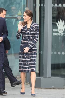 . 14 10 2016. Manchester, United Kingdom. The Duke and Duchess of Cambridge leaving the National Football Museum in Manchester.  xStephenxLockx xi-Imagesx IIM-13603-0018