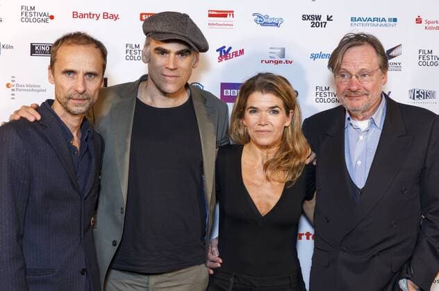 Jan Georg Schütte, Sebastian Blomberg, Anke Engelke und Michael Wittenborn bei der Premiere von Wellness für Paare auf dem 26. Film Festival Cologne im Cinenoca. Köln, 13.10.2016 Foto:xC.xHardtx xFuturexImage