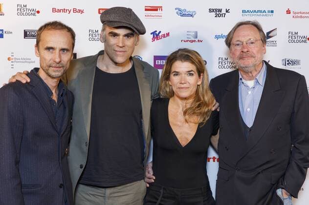 Jan Georg Schütte, Sebastian Blomberg, Anke Engelke und Michael Wittenborn bei der Premiere von Wellness für Paare auf dem 26. Film Festival Cologne im Cinenoca. Köln, 13.10.2016 Foto:xC.xHardtx xFuturexImage