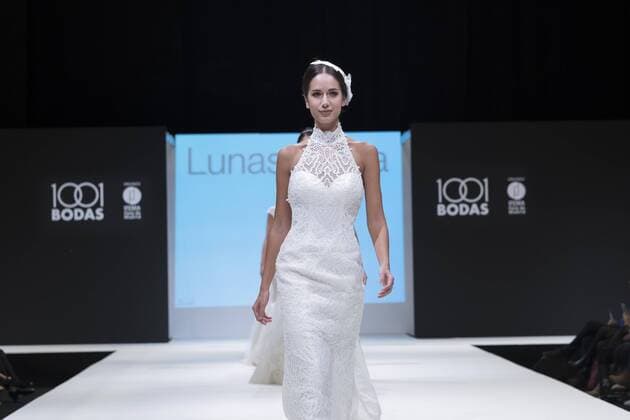 October 14, 2016 - Madrid, Spain - A model walks during Bridal Fashoin Of San Patrick show At Fashion Week Madrid 1001 Wedding, in Madrid, Spain, on October 14, 2016. Madrid Spain  - ZUMAn230