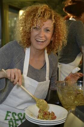 Lucy Diakovska beim Koch-Event Rudi rettet Reste: Prominente kochen für die gute Sache! in der Chefkoch.de-Showküche. Bonn, 15.10.2016 Foto:xP.xMertensx xFuturexImage