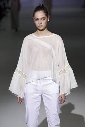October 16, 2016 - Kiev, Ukraine - A model presents a creation by Ukrainian designer Ludmila Kislenko,during Ukrainian Fashion Week ,at Mystetskyi Arsenal in Kiev, Ukraine,16 October,2016. The event presents Spring Summer - 2017 collections by Ukrainian and International designers from 12 to 18 October. Kiev Ukraine  - ZUMAn230