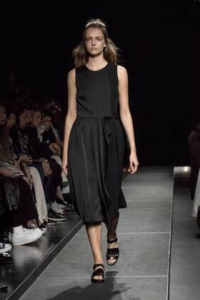 Tokio Fashion Week - Ujoh Modenschau October 17, 2016 - Tokyo, Tokyo, Japan - A model walks the runway during the Ujoh show as part of Fashion Week Tokyo Spring Summer 2017. Tokyo Japan - ZUMAc166