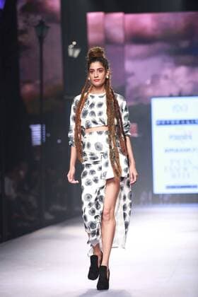 NEW DELHI, INDIA - OCTOBER 15: A model showcases the creation of designer Masaba Gupta during Amazon India Fashion Week Spring-Summer 17 at NSIC Exhibition Complex on October 15, 2016 in New Delhi, India. (Photo by Amal Ks Hindustan Times) Amazon India Fashion Week Spring Summer 2017