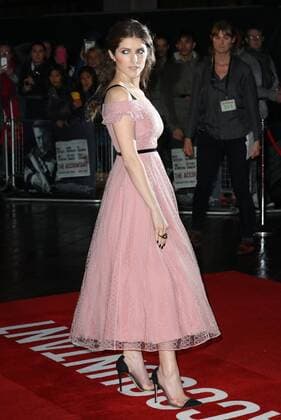 . 17 10 2016. London, United Kingdom. Anna Kendrick arriving at The Accountant premiere in London.  xStephenxLockx xi-Imagesx IIM-13622-0003