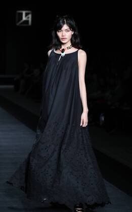October 17, 2016, Tokyo, Japan - A model displays a creation of Japanese designer Tae Ashida at her spring and summer collection in Tokyo as a part of Japan Fashion Week on Monday, October 17, 2016. Tae Ashida celebrated her 25th anniversary collection.  (lwxa005431)