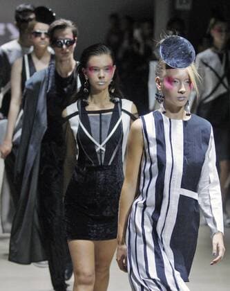 October 17, 2016 - Kiev, Ukraine - Models present creation by brand KIR-KHARTLEY of Ukrainian designer KIRILL HARITONTSEV, during the Ukrainian Fashion Week in Kiev, Ukraine,on 17 October,2016. The fashion event presents Spring Summer 2017 collections by Ukrainian and International designers,from 12 to 18 October. Kiev Ukraine - ZUMAg194