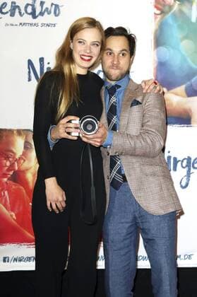 Saskia Rosendahl und Ludwig Trepte bei der Premiere des Kinofilms Nirgendwo im Cubix Kino. Berlin, 17.10.2016 Foto:xS.xGabschx xFuturexImage