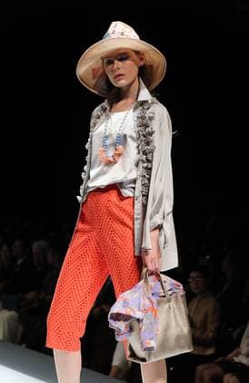October 18, 2016, Tokyo, Japan - A model displays a creation of Japanese designer Yuki Torii at her 2017 spring summer collection in Tokyo as a part of Japan Fashion Week on Tuesday, October 18, 2016.  (lwxa005500)
