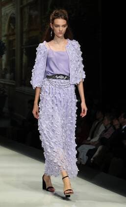 October 18, 2016, Tokyo, Japan - A model displays a creation of Japanese designer Yuki Torii at her 2017 spring summer collection in Tokyo as a part of Japan Fashion Week on Tuesday, October 18, 2016.  (lwxa005513)