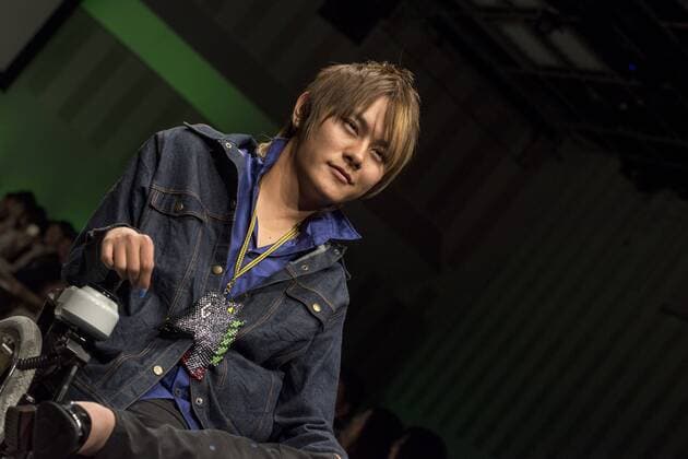 October 19, 2016 - Tokyo, Tokyo, Japan - A model presents a creation by Japanese designer Takafumi Tsuruta for his label Tenbo as part of Fashion Week Tokyo Spring Summer 2017. Tokyo Japan - ZUMAc166 20161019_zap_c166_035