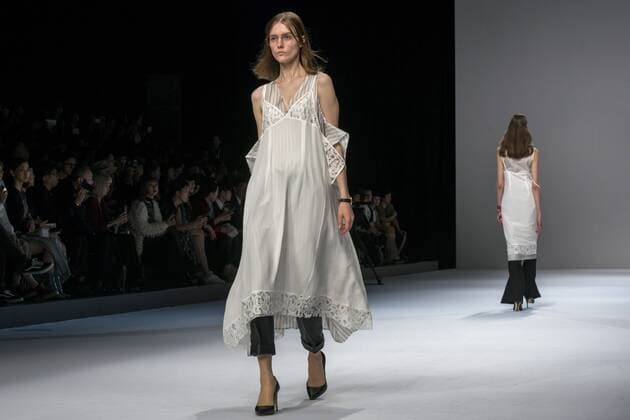 October 19, 2016 - Tokyo, Tokyo, Japan - A model presents a creation by designer Takeshi Kitazawa Emiko Sato for brand Dressedundressed as part of Fashion Week Tokyo Spring Summer 2017. Tokyo Japan - ZUMAc166 20161019_zap_c166_053