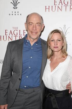 J.K. Simmons und seine Ehefrau Michelle Schumacher bei der The Eagle Huntress Film Premiere am 18.10.2016 in Los Angeles The Eagle Huntress Film Premiere in Los Angeles, 2016 