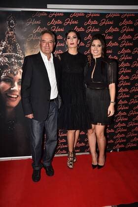 Rome, Adriano Cinema - Film Preview of Mata Hari, Pictured: Elisabetta Gregoraci with his father Mario and his sister Marzia  Copyright: xVincenzoxLandix xIPAx