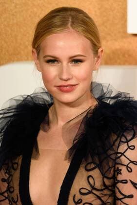 October 20, 2016 - London, London, UK - DANIKA YAROSH attends the European film premiere of Jack Reacher: Never Go Back. London, UK. London UK  - ZUMAl94_ 20161020_zaf_l94_120