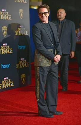 Robert Downey Jr. arrives at the world premiere of Marvel Studios Doctor Strange at the El Capitan Theatre in Los Angeles, California on October 20, 2016.  LAP20161020610 CHRISTINExCHEW
