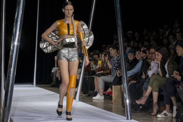 October 21, 2016 - Tokyo, Tokyo, Japan - A model presents a creation by designer Keiichiro Yuri for brand keiichirosense as part of Fashion Week Tokyo Spring Summer 2017. Tokyo Japan - ZUMAc166 20161021_zap_c166_025