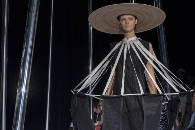 October 21, 2016 - Tokyo, Tokyo, Japan - A model presents a creation by designer Keiichiro Yuri for brand keiichirosense as part of Fashion Week Tokyo Spring Summer 2017. Tokyo Japan - ZUMAc166 20161021_zap_c166_010