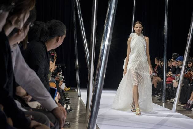 October 21, 2016 - Tokyo, Tokyo, Japan - A model presents a creation by designer Keiichiro Yuri for brand keiichirosense as part of Fashion Week Tokyo Spring Summer 2017. Tokyo Japan - ZUMAc166 20161021_zap_c166_009