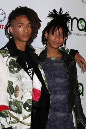 LOS ANGELES - OCT 22: Jaden Smith, Willow Smith at the 26th Annual Environmental Media Awards at Warner Brothers Studio on October 22, 2016 in Burbank, CA  Copyright: xKathyxHutchinsx xIPAx