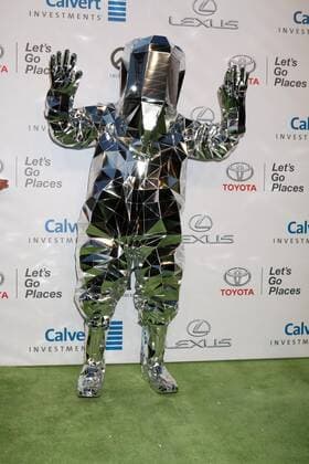LOS ANGELES - OCT 22: Choi Jin-woo, aka Hitchhiker, aka DJ Hitchhiker at the 26th Annual Environmental Media Awards at Warner Brothers Studio on October 22, 2016 in Burbank, CA  Copyright: xKathyxHutchinsx xIPAx