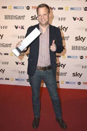 Moritz Wetter mit dem Best New Series Audience Award für Westworld bei der Abschluss-Veranstaltung des Seriencamps 2016 mit dem Screening der VOX TV-Serie Der Club der roten Bänder und der Verleihung des Seriencamp Award in der Hochschule für Fernsehen und Film. München, 23.10.2016 Foto:xP.xSchönbergerx xFuturexImage