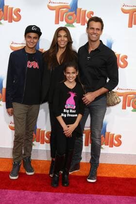 LOS ANGELES - OCT 23: Lucas Arthur Mathison, Vanessa Arevalo, Leila Emmanuelle Mathison, Cameron Mathison at the Trolls Premiere at Village Theater on October 23, 2016 in Westwood, CA  Copyright: xKathyxHutchinsx xIPAx