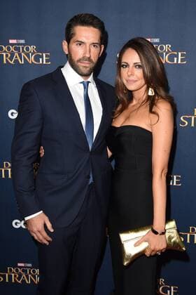 Scott Adkins mit Gattin Lisa beim Launch Event des Kinofilms Doctor Strange Dr. Strange in der Westminster Abbey. London, 24.10.2016 Scott Adkins mit Gattin Lisa  Foto:xS.xVasx xFuturexImage