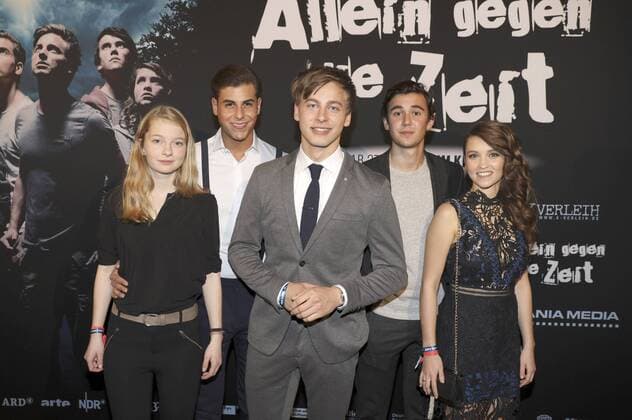 Stephanie Amarell, Ugur Ekeroglu, Timmi Trinks, Timon Wloka und Janina Fautz bei der Premiere des Kinofilms Allein gegen die Zeit im Kino in der Kulturbrauerei. Berlin, 24.10.2016 Foto:xS.xGabschx xFuturexImage