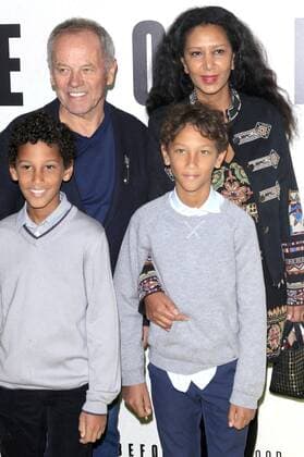 Wolfgang Puck mit Familie beim Screening des Dokumentarfilms Before The Flood im Bing Theater der LACMA. Los Angels, 24.10.2016 Foto:xC.xBehringx xFuturexImage