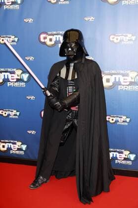 Matze Knop als Darth Vader bei der Verleihung des Deutschen Comedypreises 2016 im Coloneum. Köln, 25.10.2016 Foto:xS.xGabschx xFuturexImage