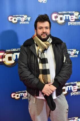 Komiker Oliver Polak kommt zur Verleihung des Deutschen Comedypreis 2016 am 25.10.2016 ins Coloneum in Köln