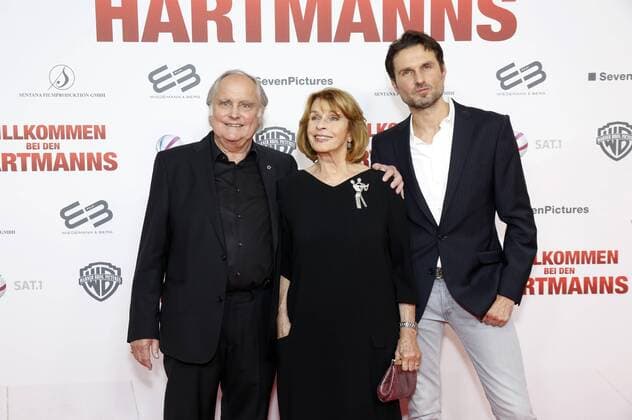 Michael Verhoeven, Senta Berger und Simon Verhoeven bei der Weltpremiere des Kinofilms Willkommen bei den Hartmanns im Mathäser Filmpalast. München, 25.10.2016 Foto:xD.xBedrosianx xFuturexImage