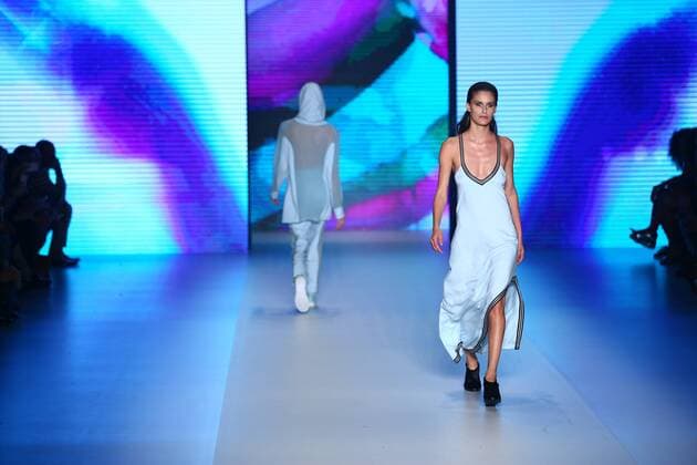 October 27, 2016 - Sao Paulo, Brazil - Model presents creation by Ratier, during the Sao Paulo Fashion Week, winter 2017 edition, this Thursday , in Sao Paulo, Brazil. Sao Paulo Brazil - ZUMAl146 20161027_zaf_l146_080