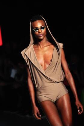SÃO PAULO, SP - 27.10.2016: SPFW N42 - Ratier show during Fashion Week N42 held in Ibirapuera Park in Sao Paulo, SP. x1221462x  AlexandrexBattibugli