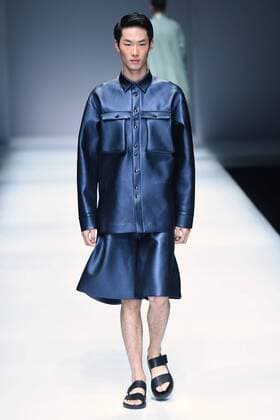 October 28, 2016 - Beijing, Beijing, China - Beijing,CHINA-October 27 2016: (EDITORIAL USE ONLY. CHINA OUT) A model presents a creation of SIVICO at the China Fashion Week in Beijing. The SIVICO collections are released at the China Fashion Week (S S 2017) in Beijing, October 27th, 2016. Beijing China  - ZUMAs145 20161028_zaa_s145_001